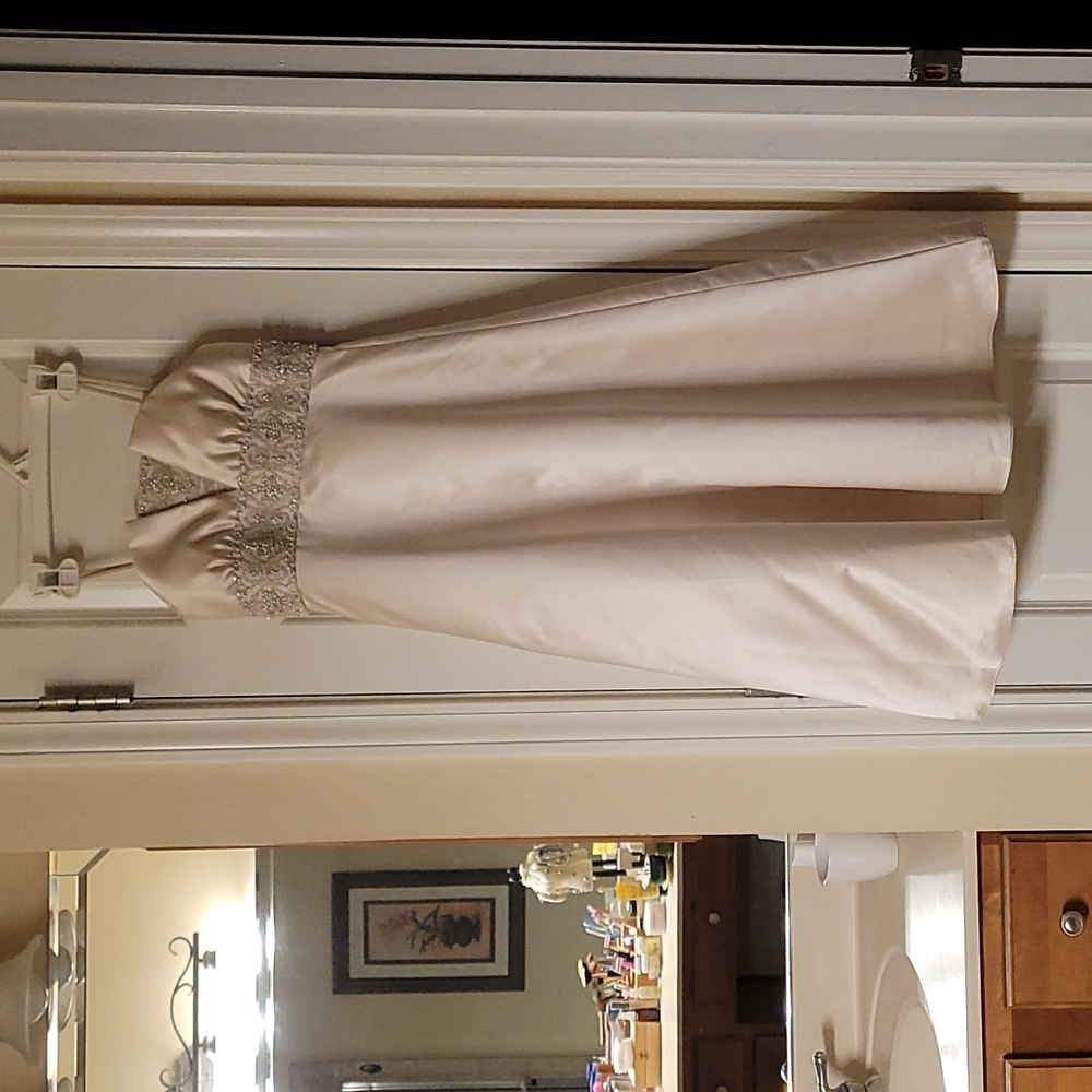 Girls brides maid dress, size 6
